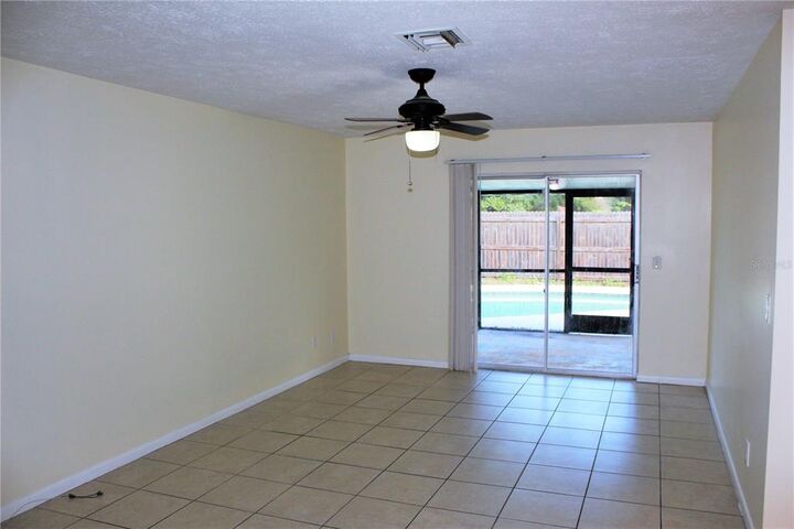 Property Photo:  1221 Sagamore Drive  FL 33584 