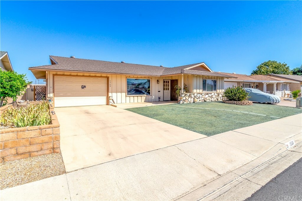 Property Photo:  1560 Amberwood Drive  CA 92543 