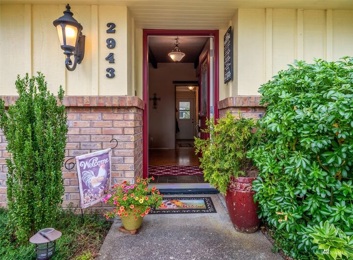 Property Photo:  2943 Olympic Place  WA 98022 