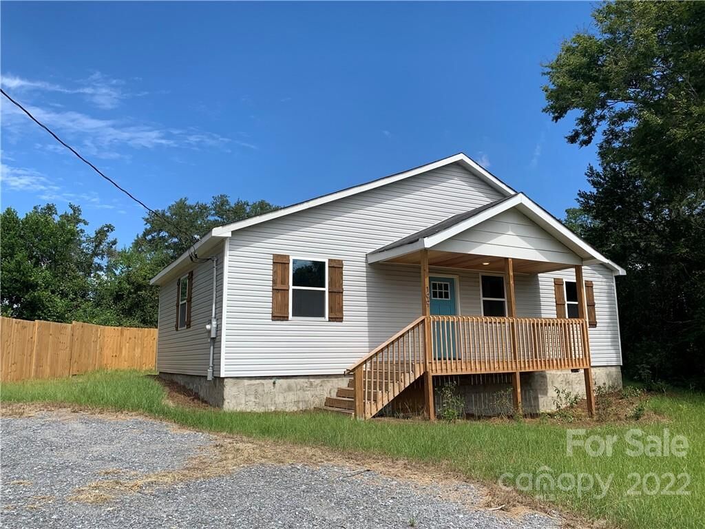 Property Photo: 199 Pine Ridge Drive SC 29067