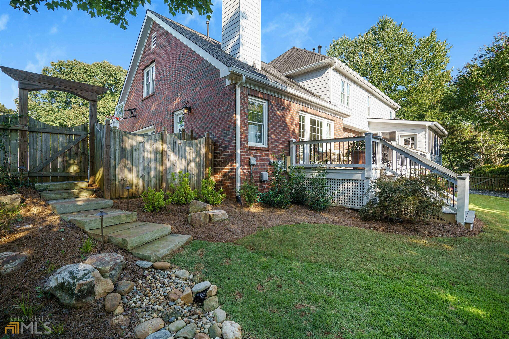 Property Photo: 11990 Wexford Club Drive GA 30075