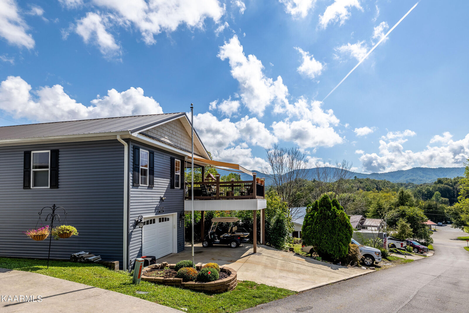 Property Photo:  412 Mountain Thrush Drive  TN 37882