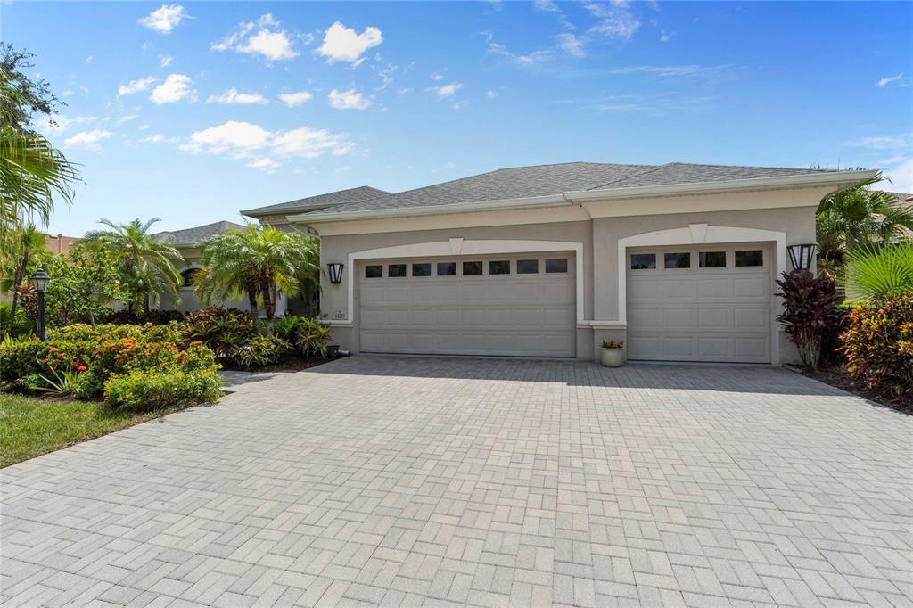 Property Photo:  14249 Sundial Place  FL 34202 