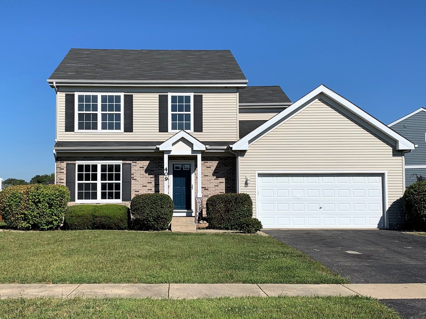 Property Photo:  409 Pheasant Run Road  IL 60433 