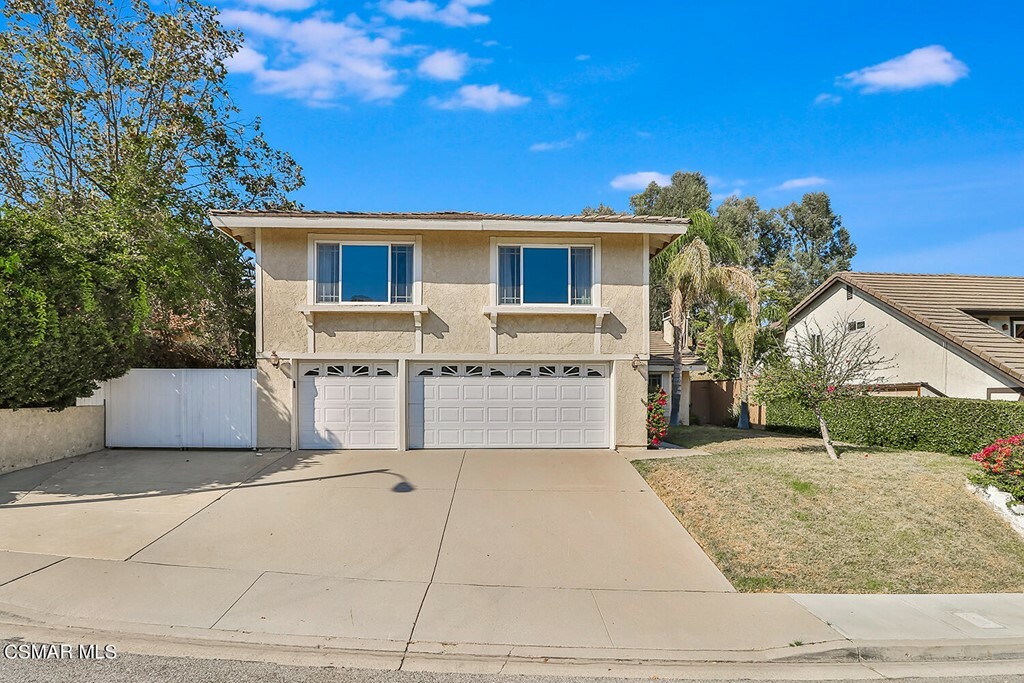 Property Photo:  3225 Peppermint Street  CA 91320 