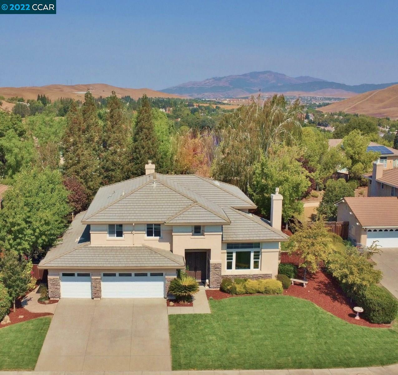 Property Photo:  612 Fawn Ridge Ct  CA 94582 