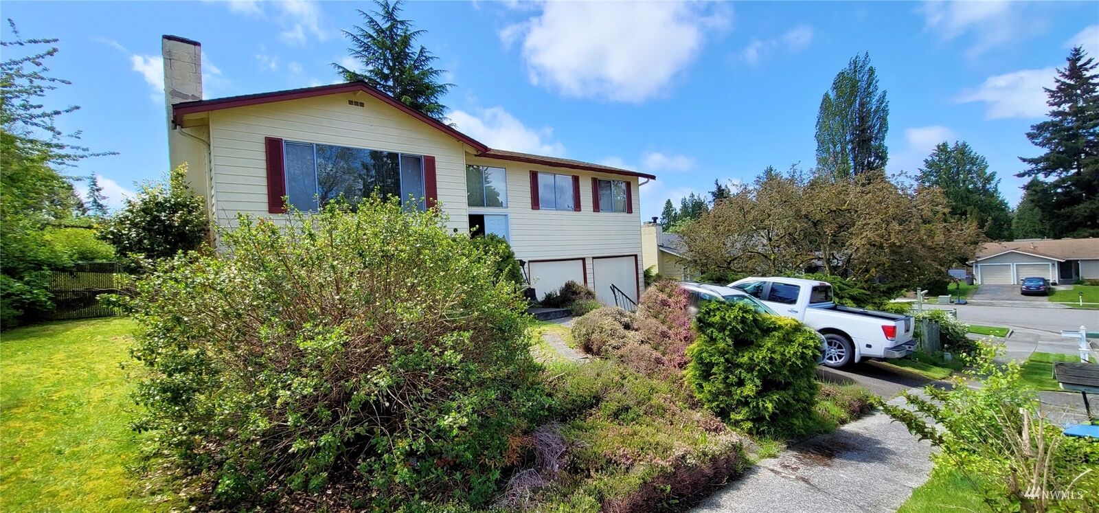 Property Photo:  4028 182nd Place SW  WA 98037 