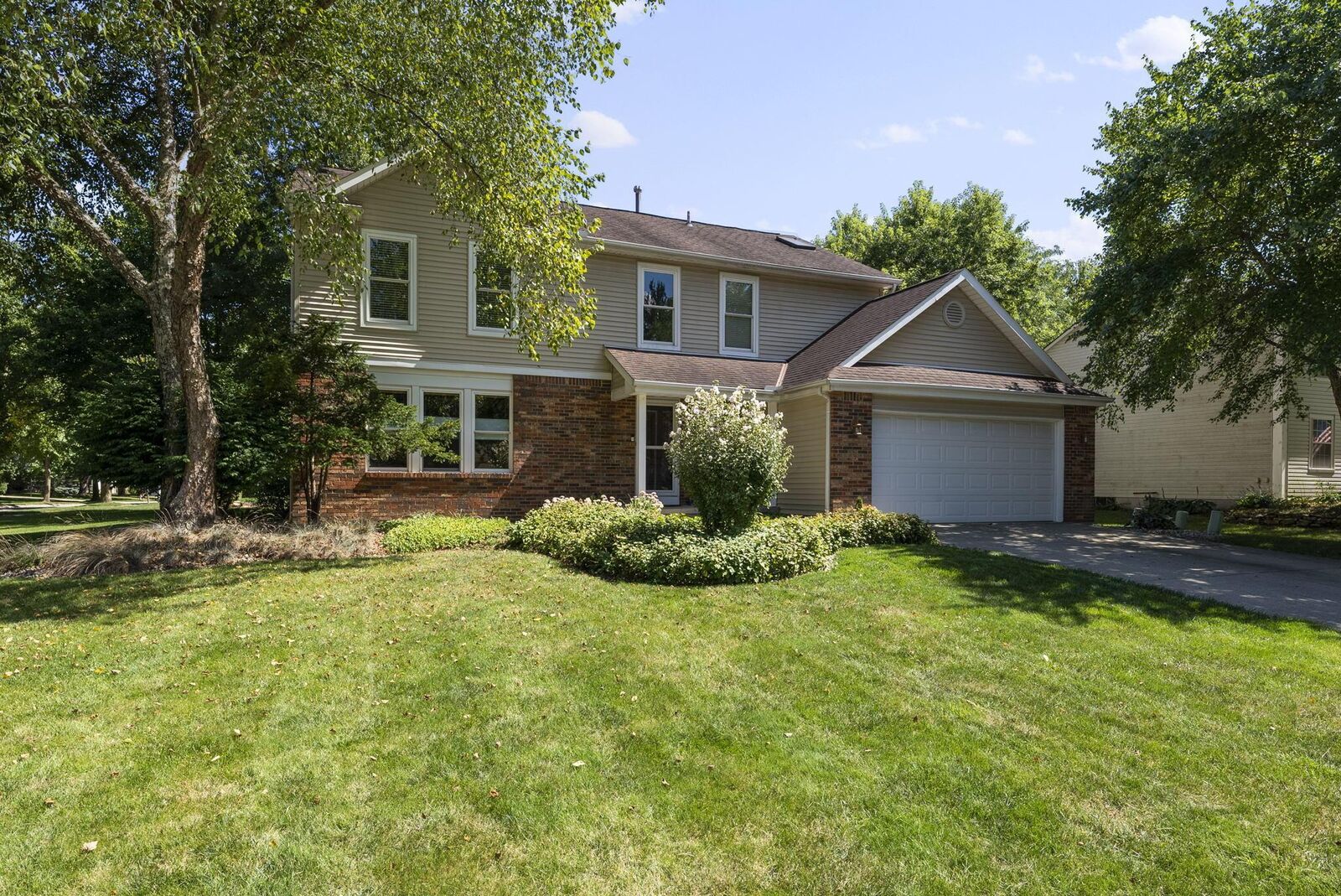 Property Photo: 332 Emory Street OH 43230