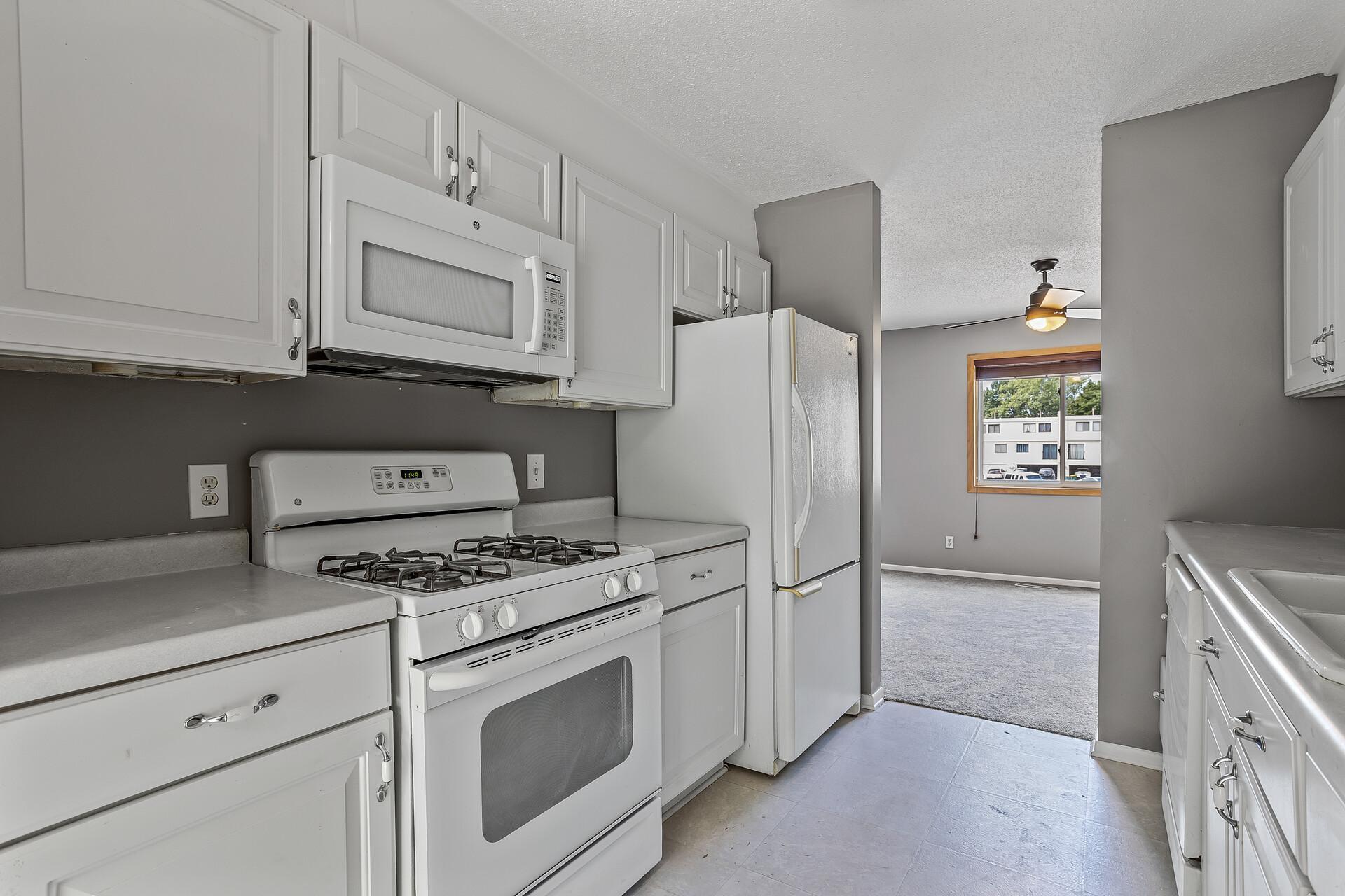 Property Photo: 6277 W Broadway MN 55428