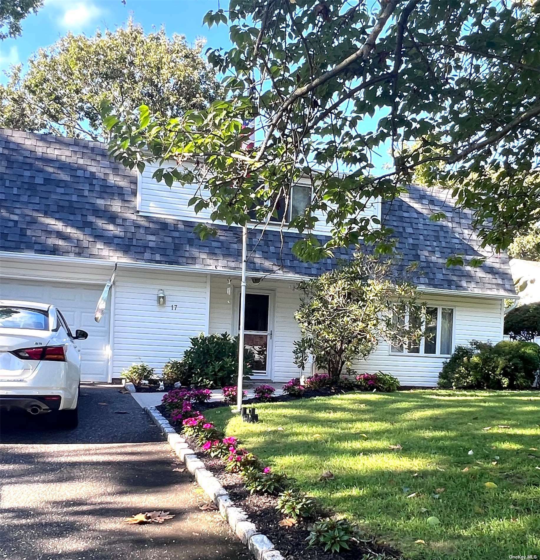 Property Photo:  17 Radburn Drive  NY 11738 