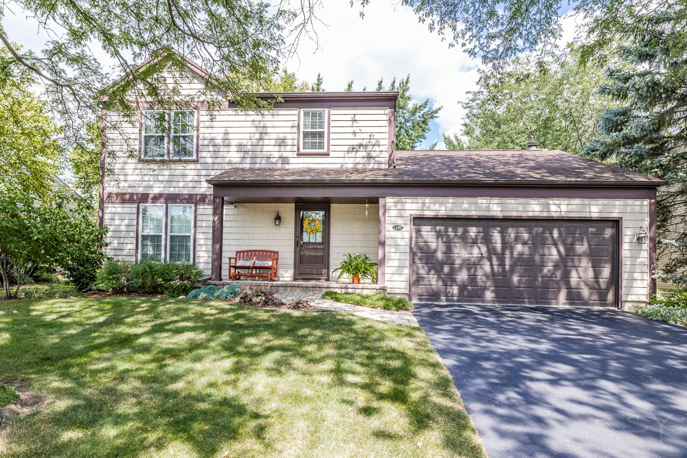 Property Photo: 1287 Country Glen Lane IL 60188
