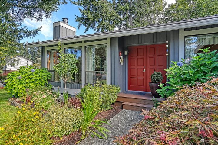 Property Photo:  17904 156th Place SE  WA 98058 