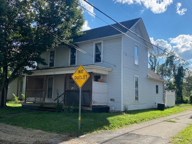 375 Maple Avenue  Newark OH 43055 photo