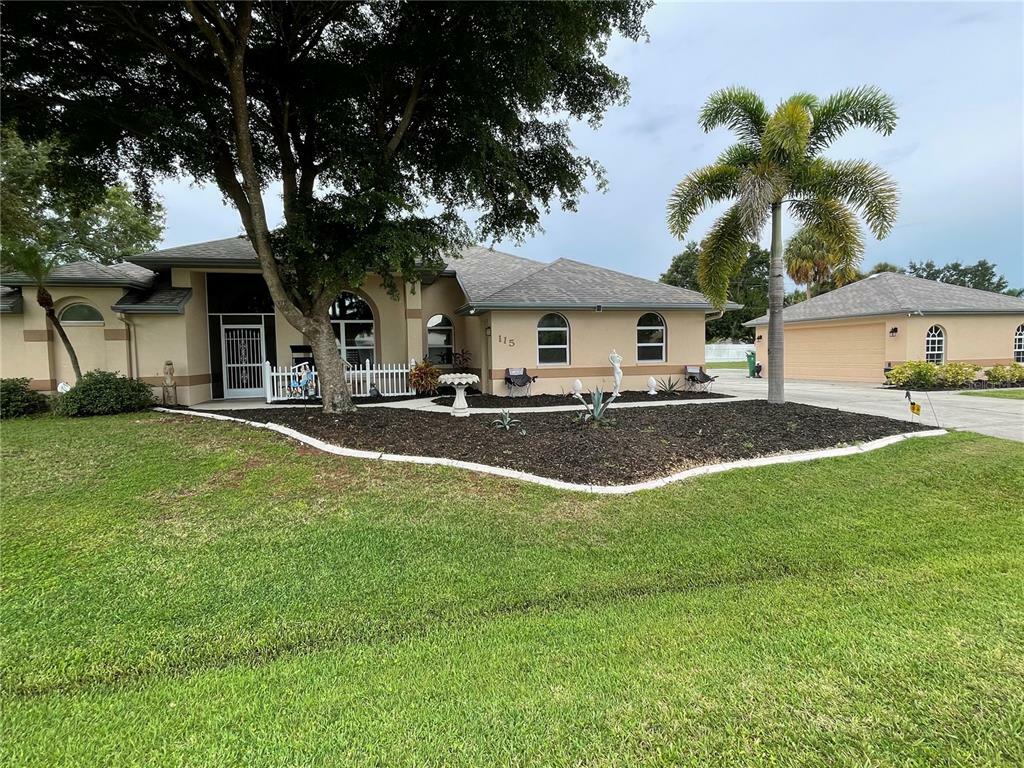 Property Photo: 115 Hannah FL 33954
