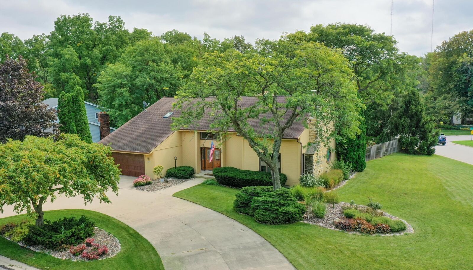 Property Photo:  12845 W Scarborough Dr  WI 53151 
