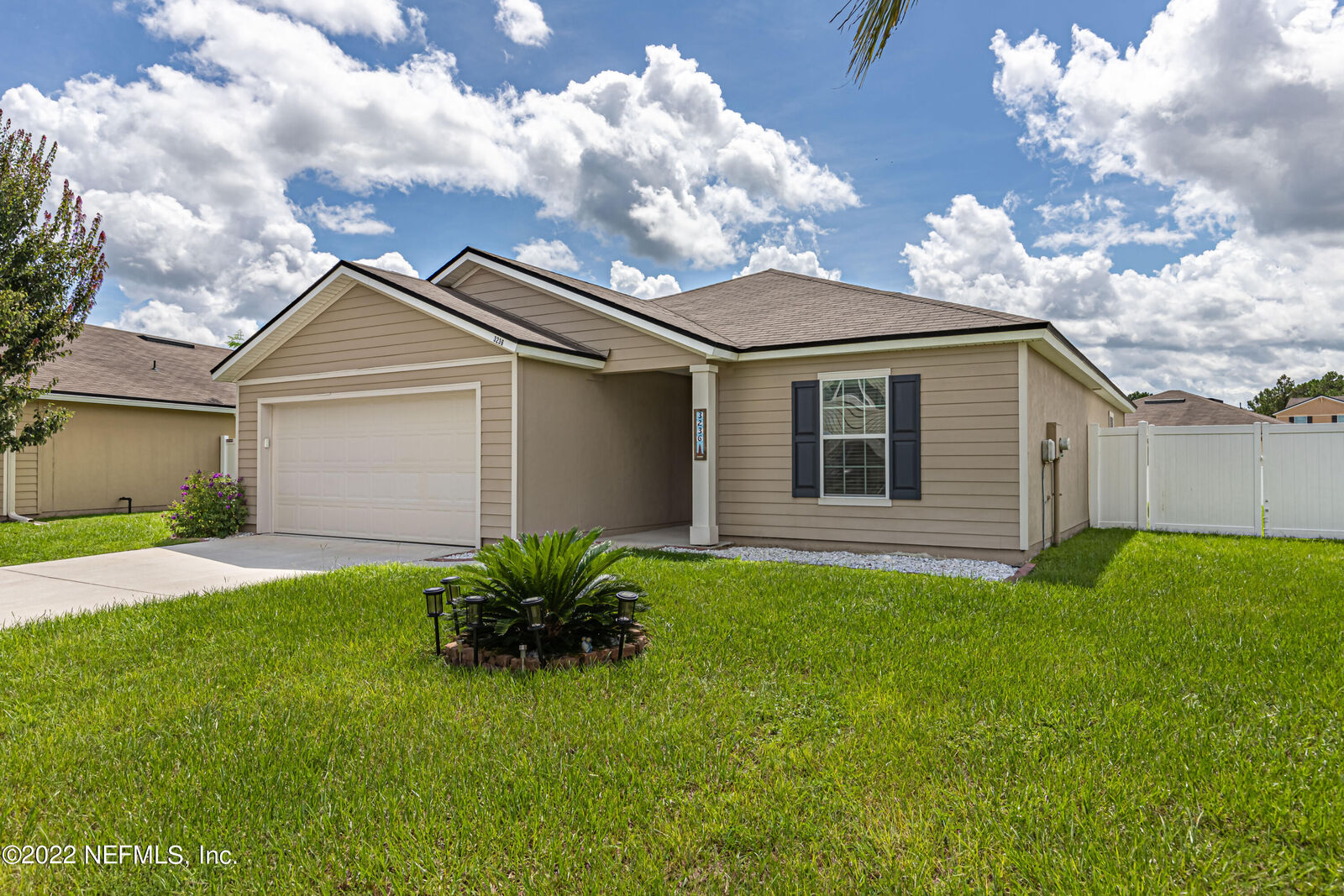 Property Photo: 3236 Canyon Falls Drive FL 32043