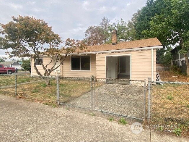 Property Photo: 619 S Pearl Street WA 98531