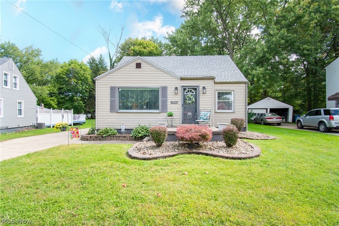 Property Photo: 166 Iroquois Street OH 44471