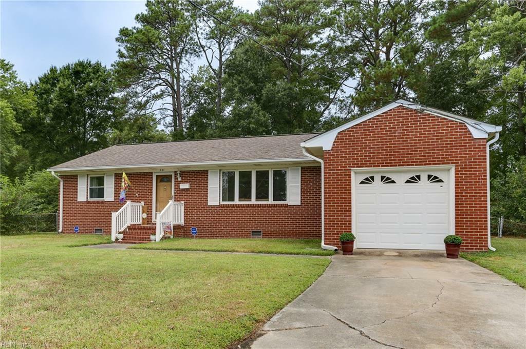 Property Photo:  521 Brentwood Drive  VA 23601 