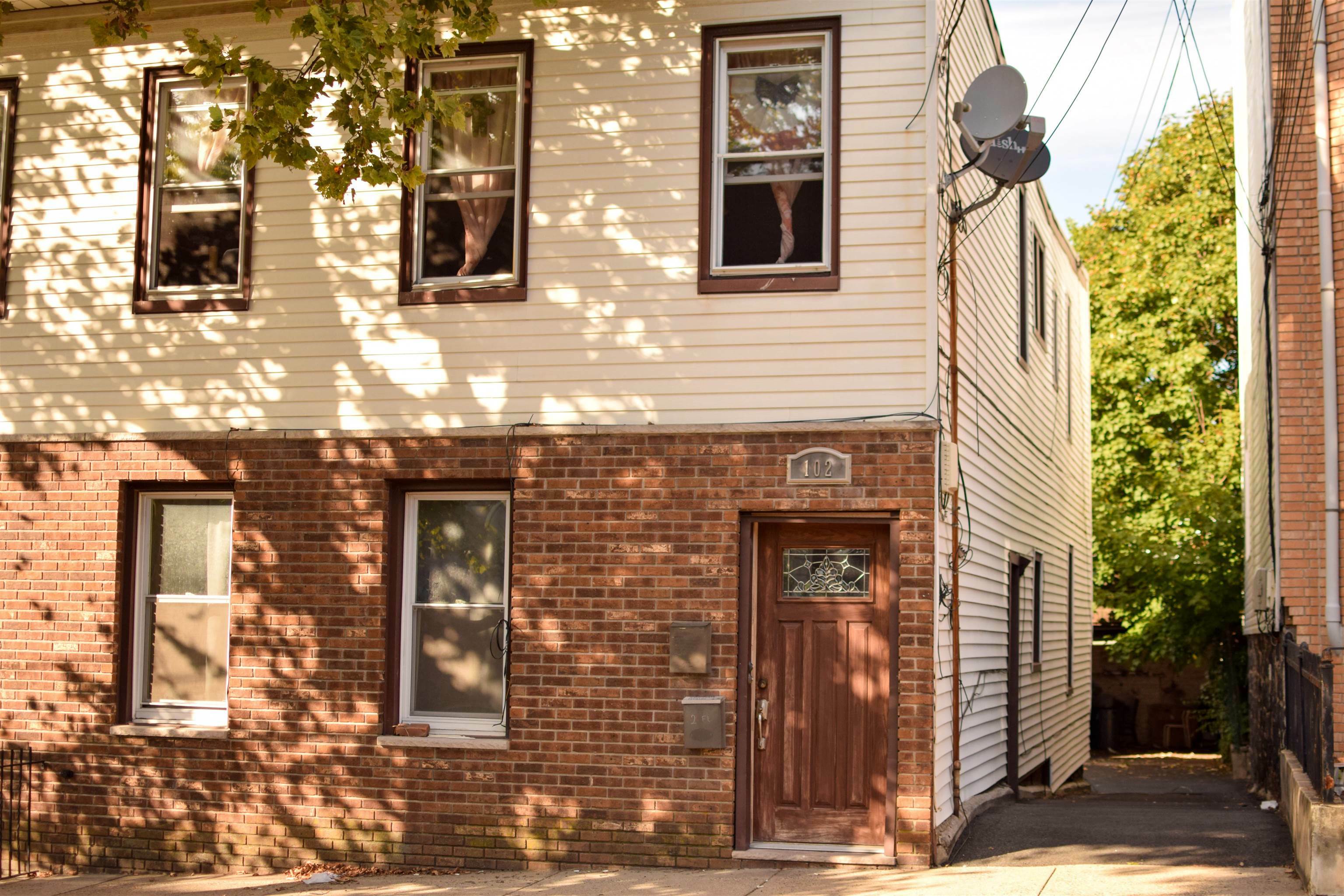 Property Photo:  102 Leonard St  NJ 07307 