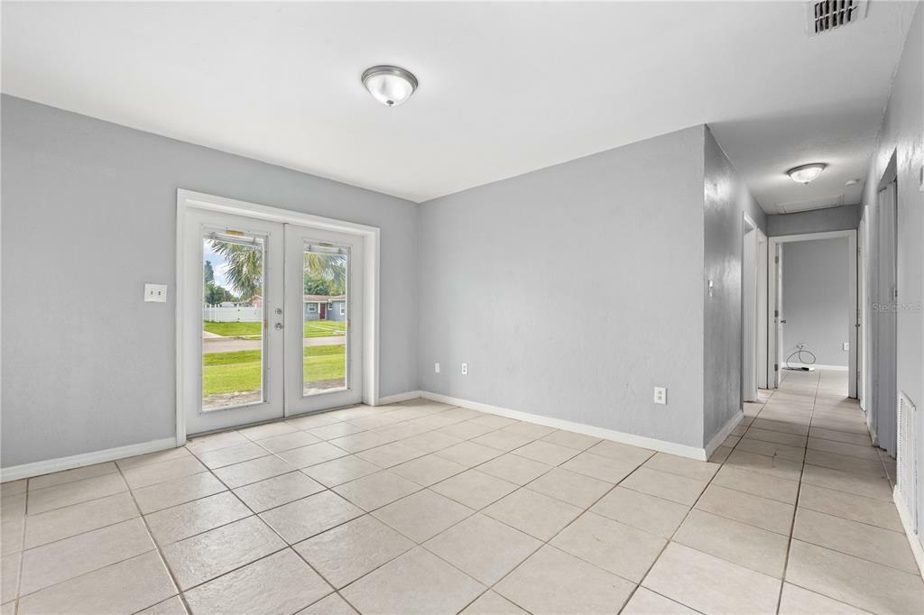 Property Photo:  7912 Hyde Park Avenue  FL 34287 