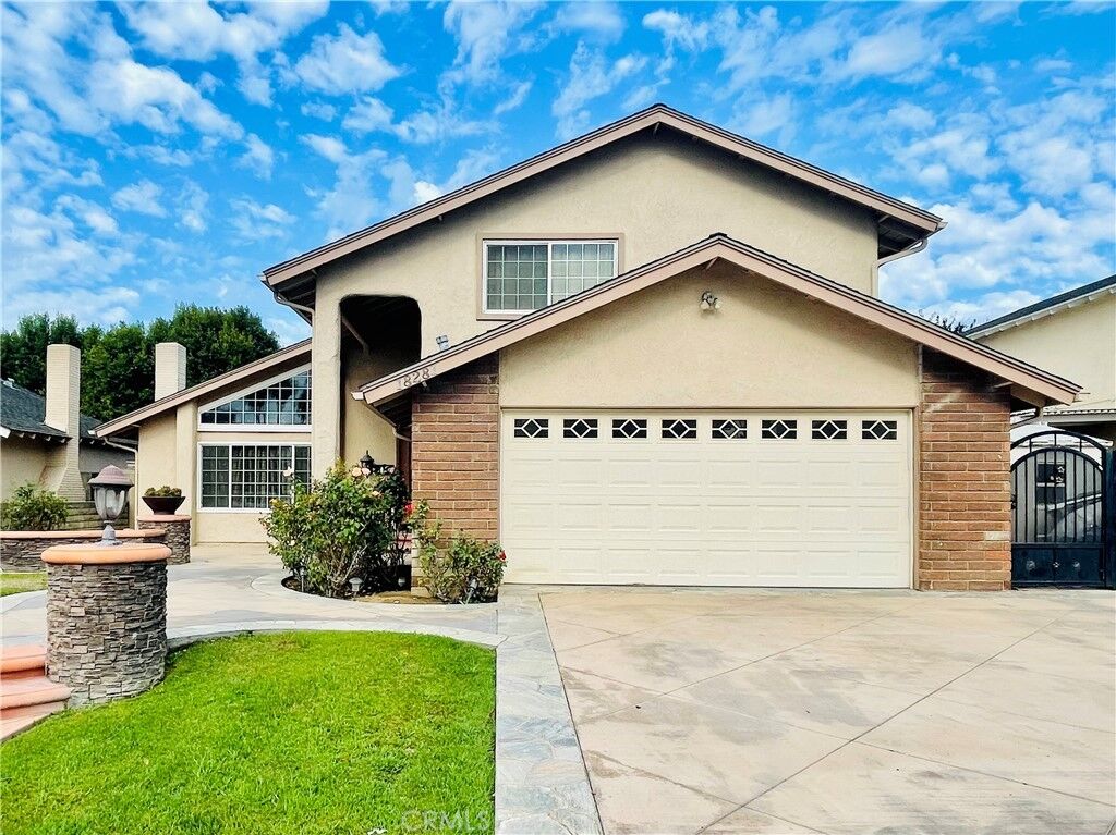 Property Photo: 18281 Carnaby CA 92648