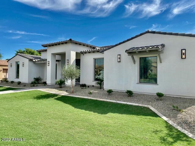 Property Photo: 2719 E Jade Place E AZ 85286