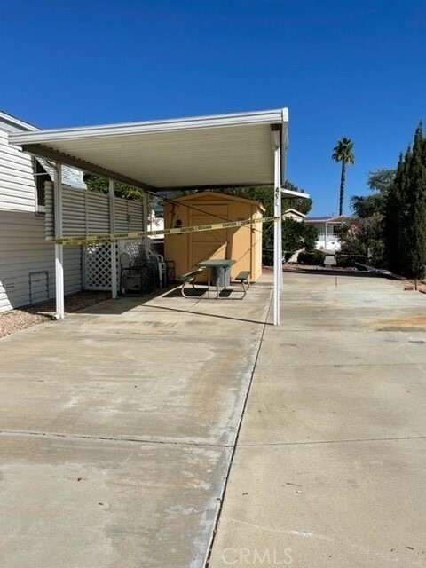 Property Photo: 1295 S Cawston Ave CA 92545