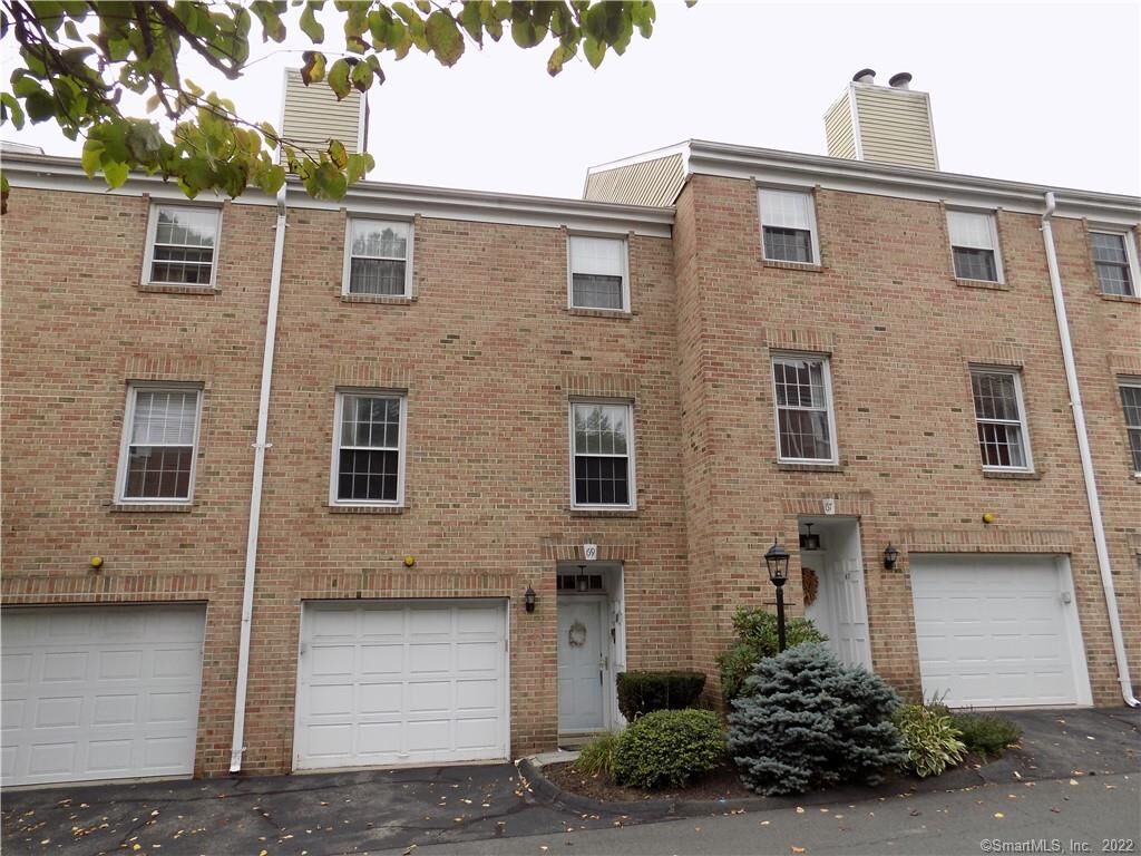 Property Photo:  69 Kingswood Drive 69  CT 06801 