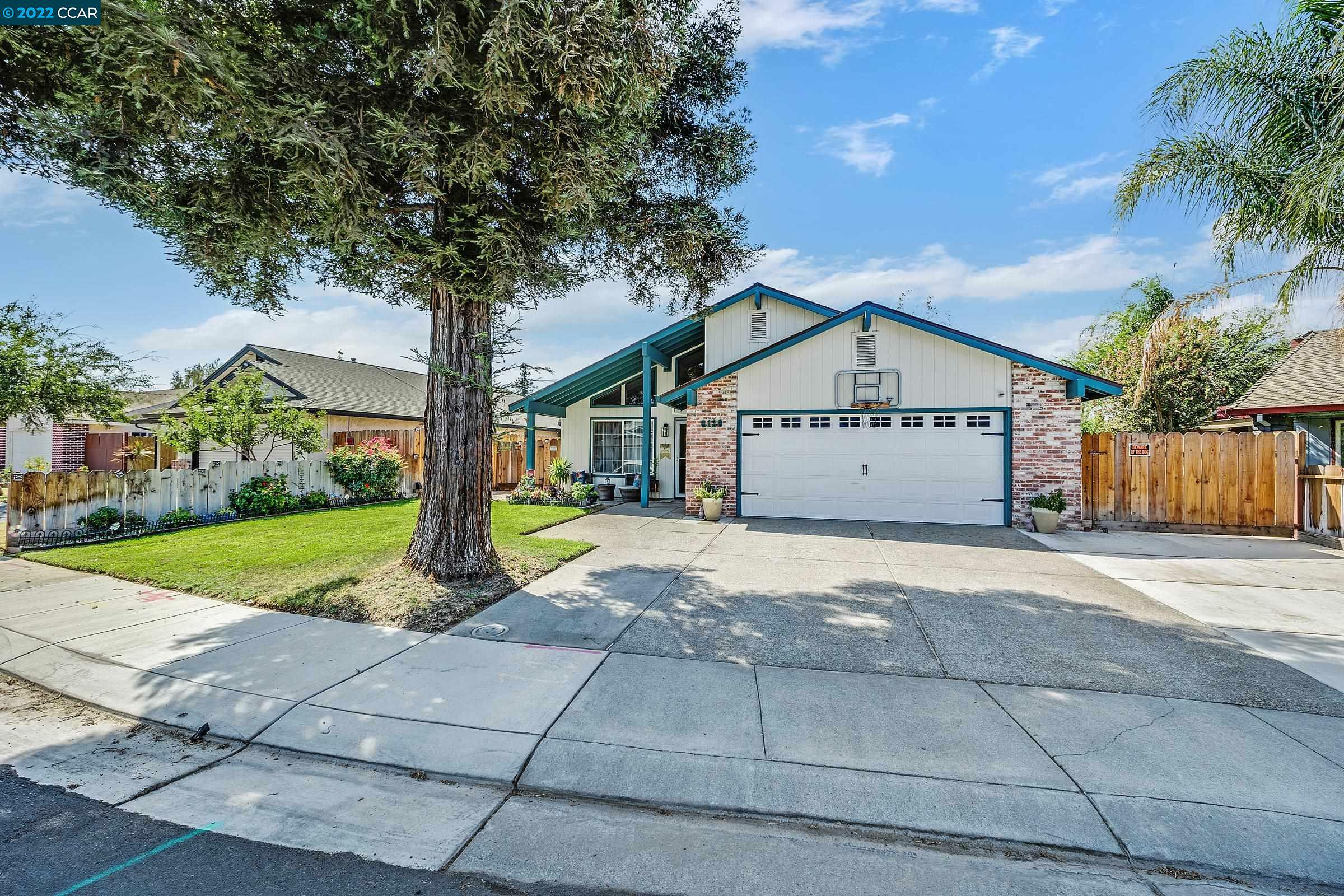 Property Photo: 6120 Chickasaw Ct CA 95336
