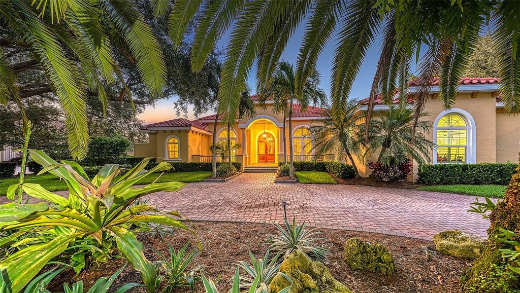 Property Photo: 433 E Macewen Drive FL 34229