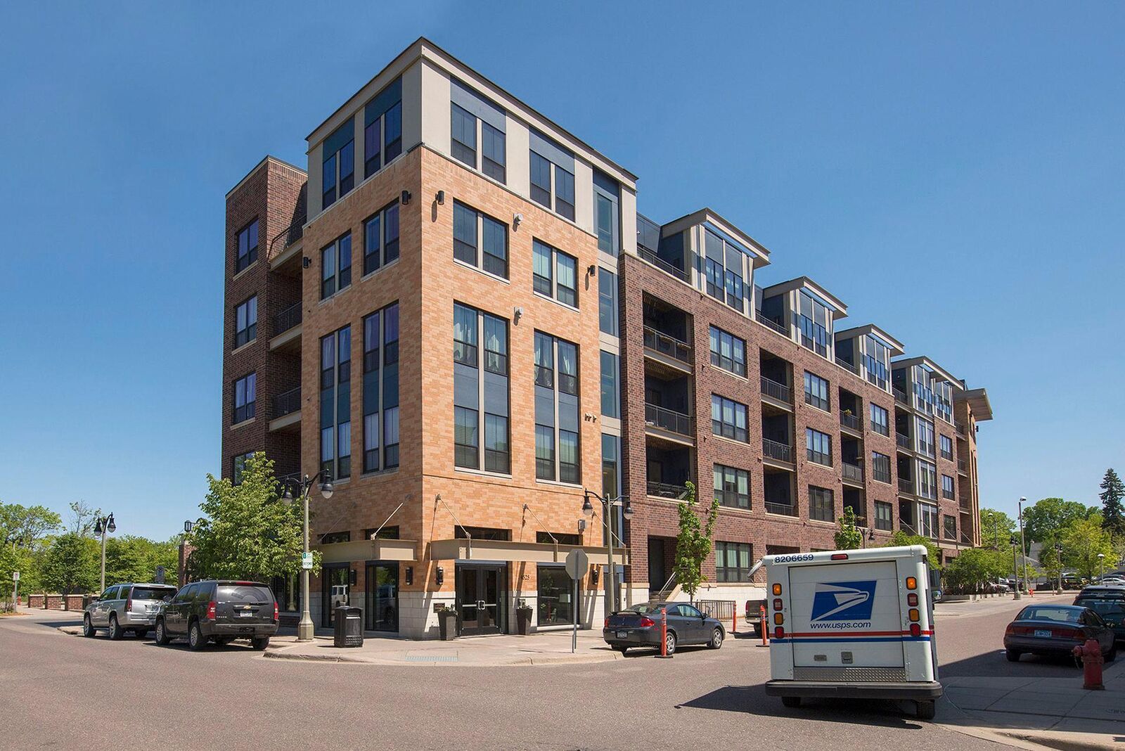 Property Photo:  4525 Park Commons Drive 308  MN 55416 