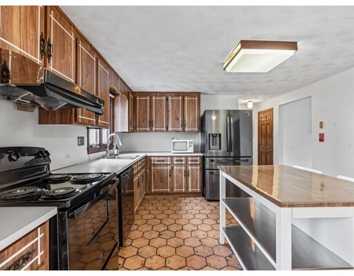 Property Photo:  31 Fairmount Way  MA 02169 