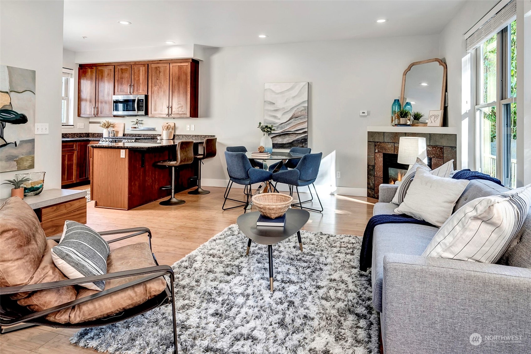 Property Photo: 832 29th Avenue S B WA 98144