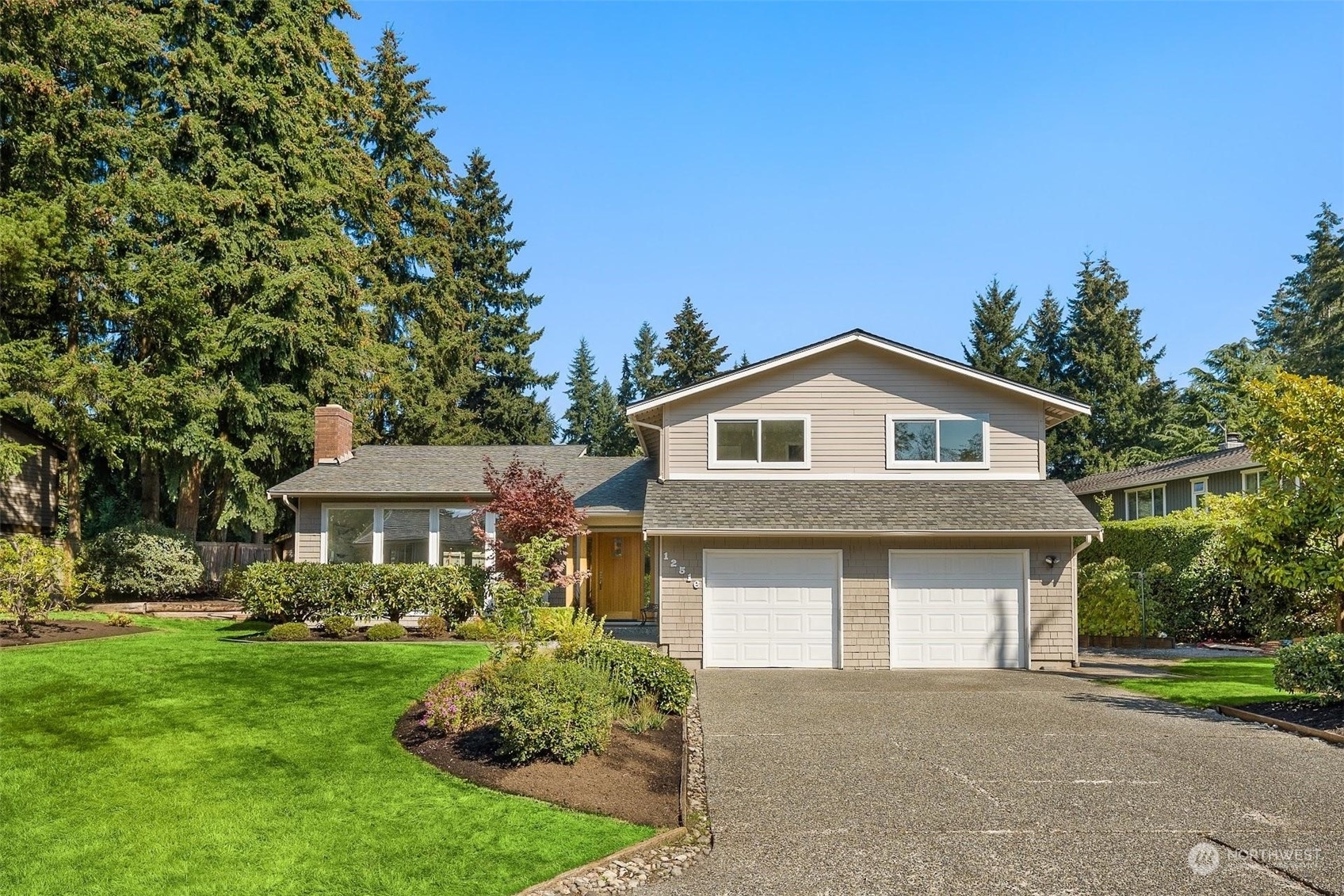 Property Photo:  12516 NE 30th Street  WA 98005 