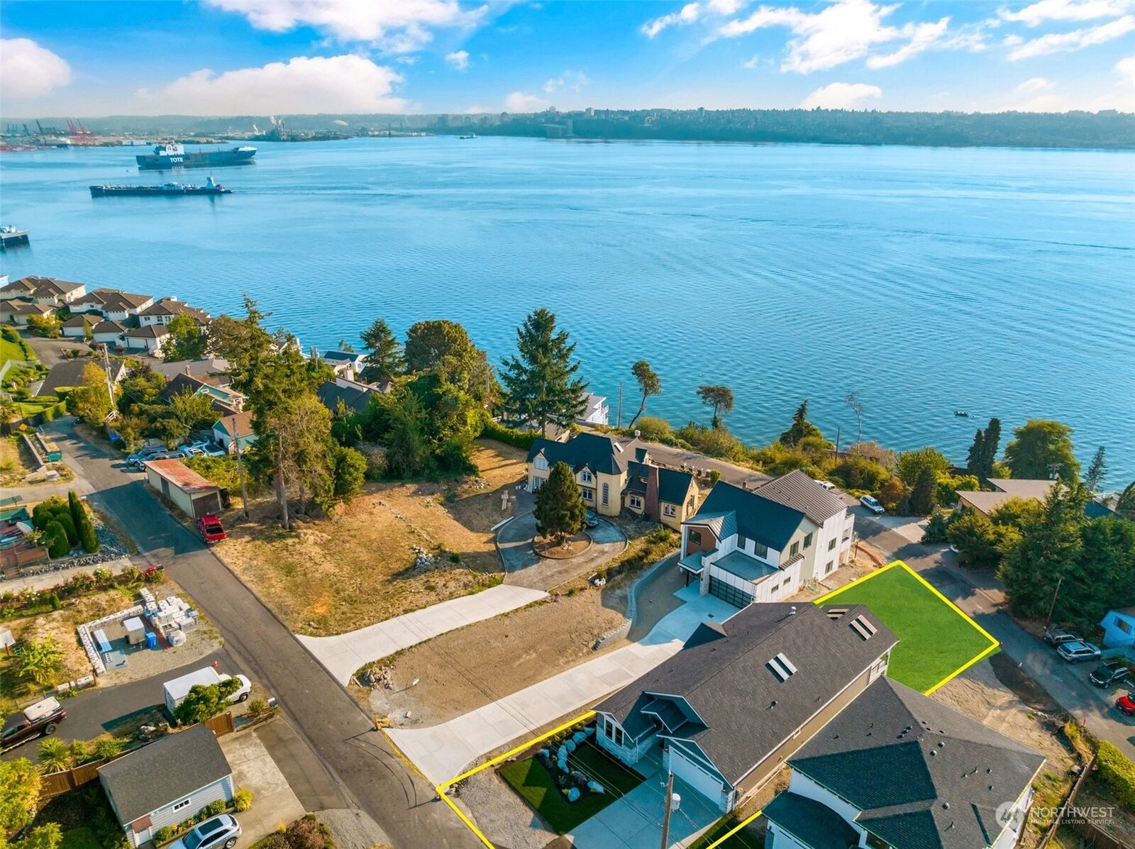 Property Photo:  4622 Foster Place NE  WA 98422 