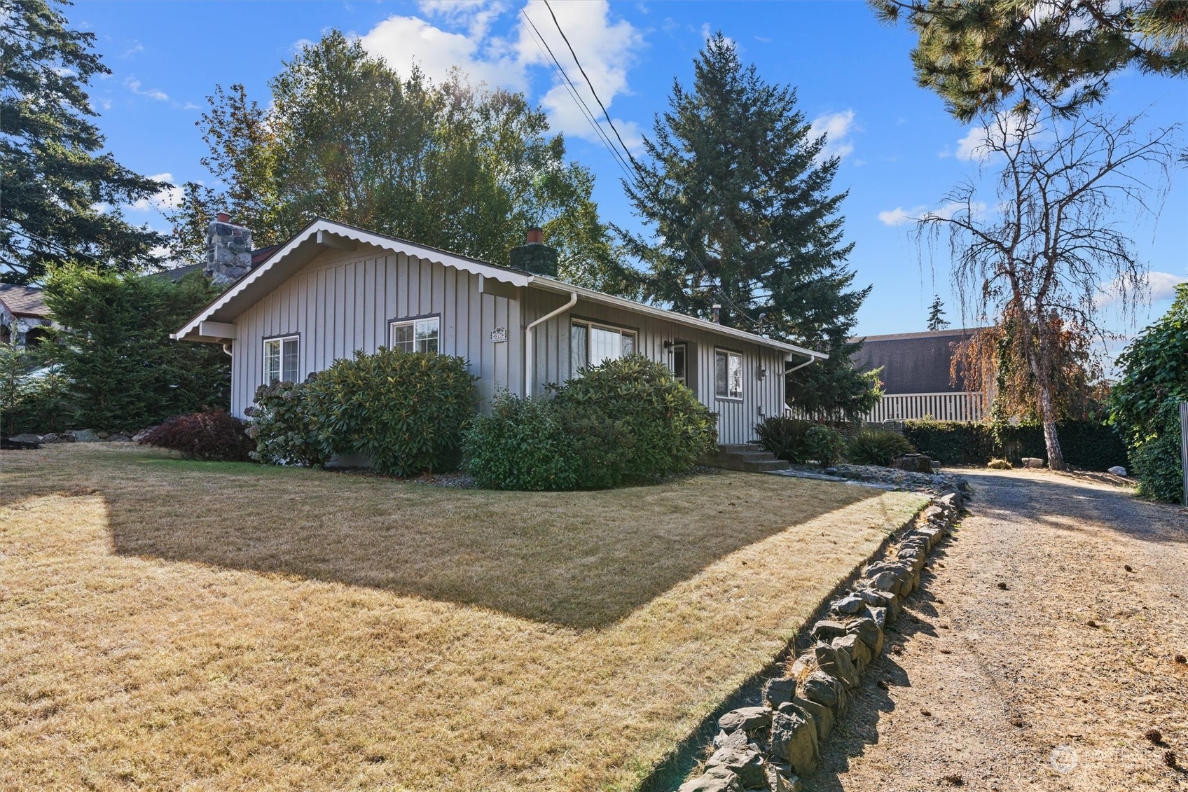 Property Photo:  817 S 222nd Street  WA 98198 