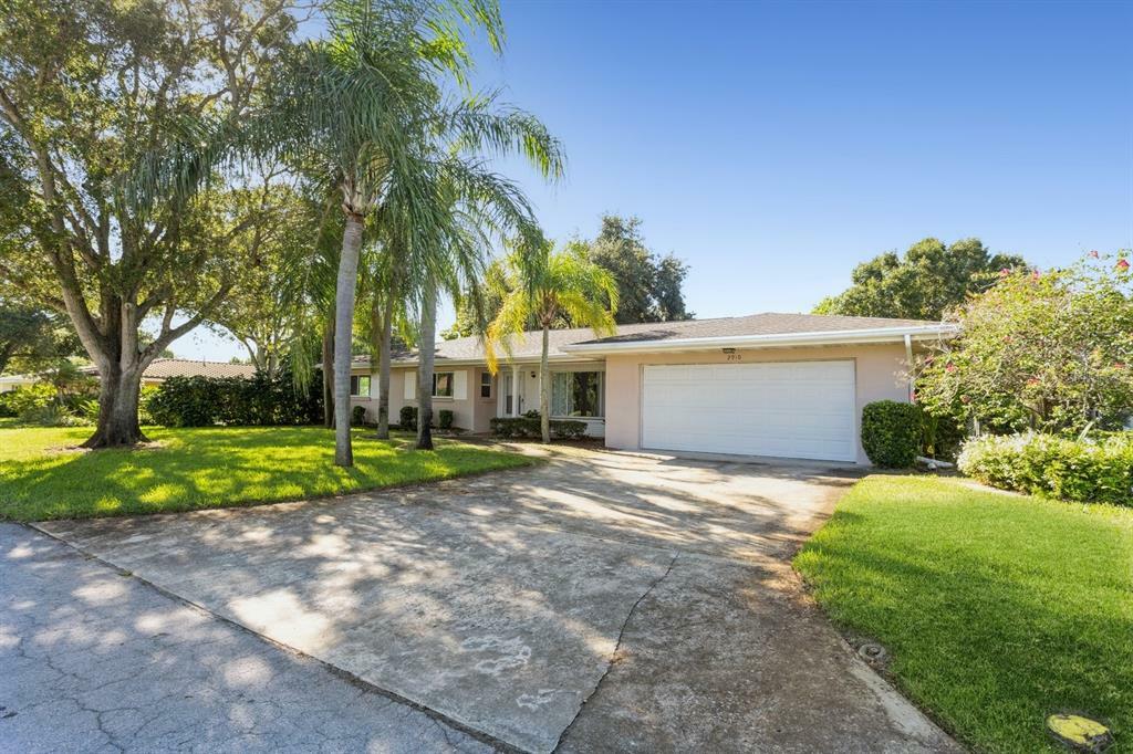 Property Photo:  2910 Los Gatos Drive  FL 33770 