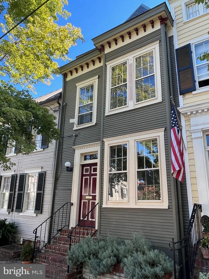 420 S Fairfax Street  Alexandria VA 22314 photo