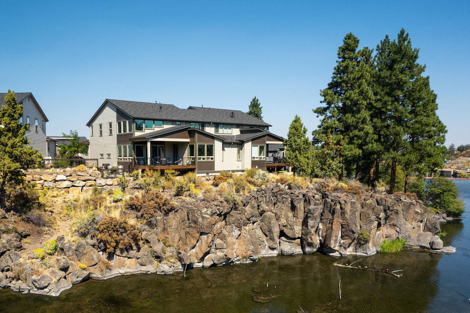 Property Photo:  2536 NW Rippling River Court  OR 97703 