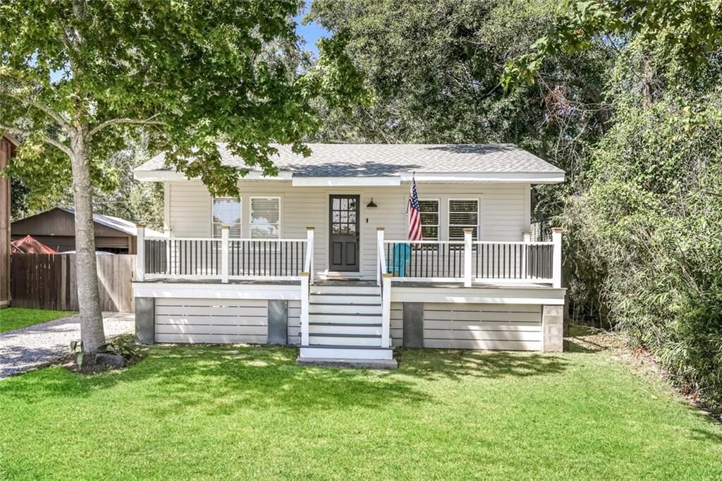 Property Photo:  322 Depre Street  LA 70448 