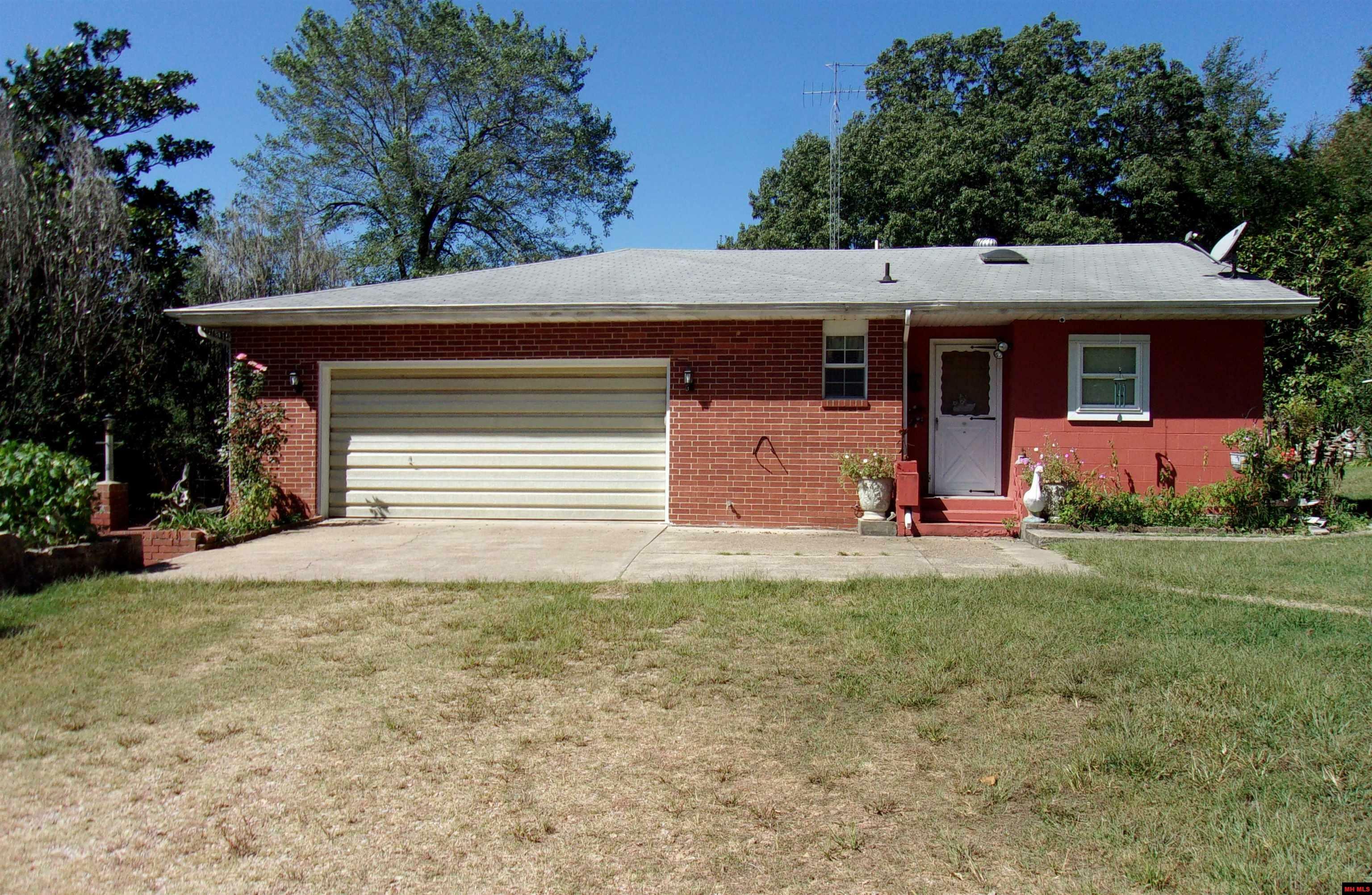Property Photo: 241 Cr 612 AR 72653
