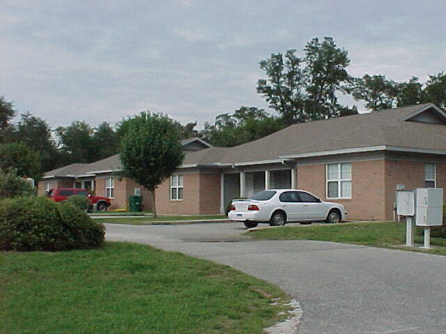Property Photo:  850 Radford Court  FL 32579 