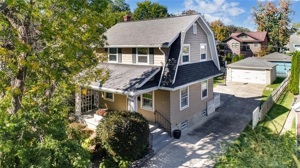 Property Photo: 235 Aberdeen Avenue OH 45419