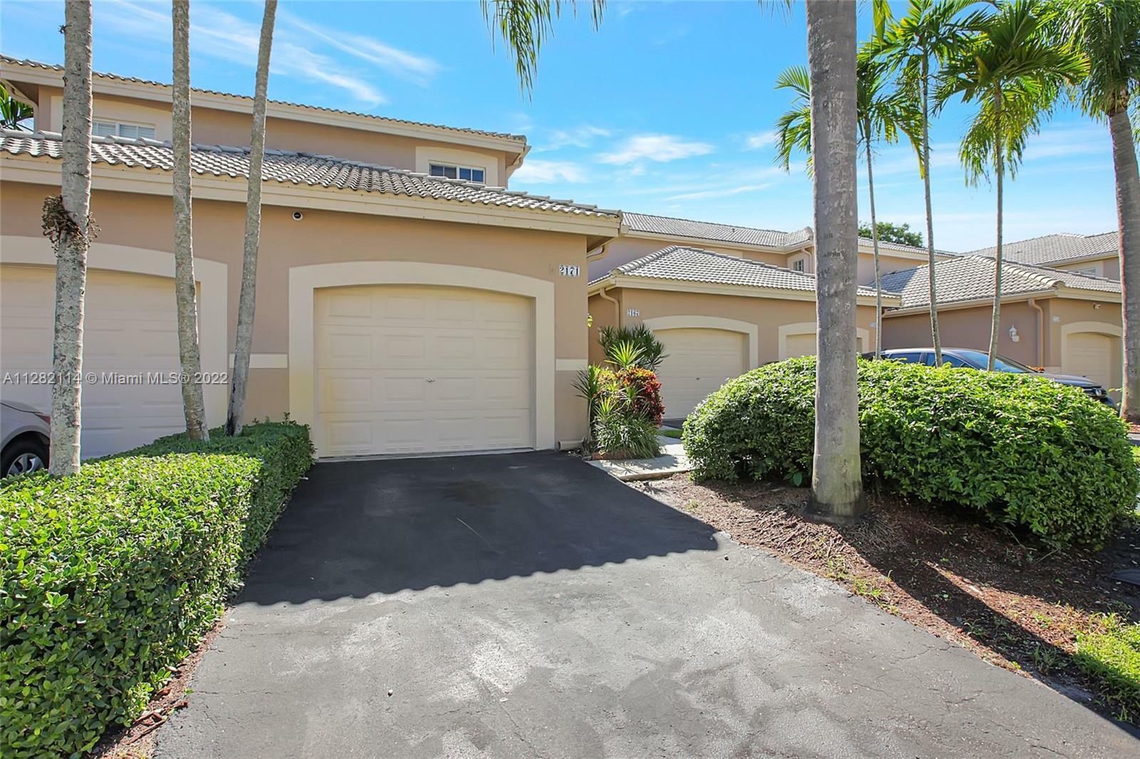 Property Photo:  2171 Madeira Dr  FL 33327 