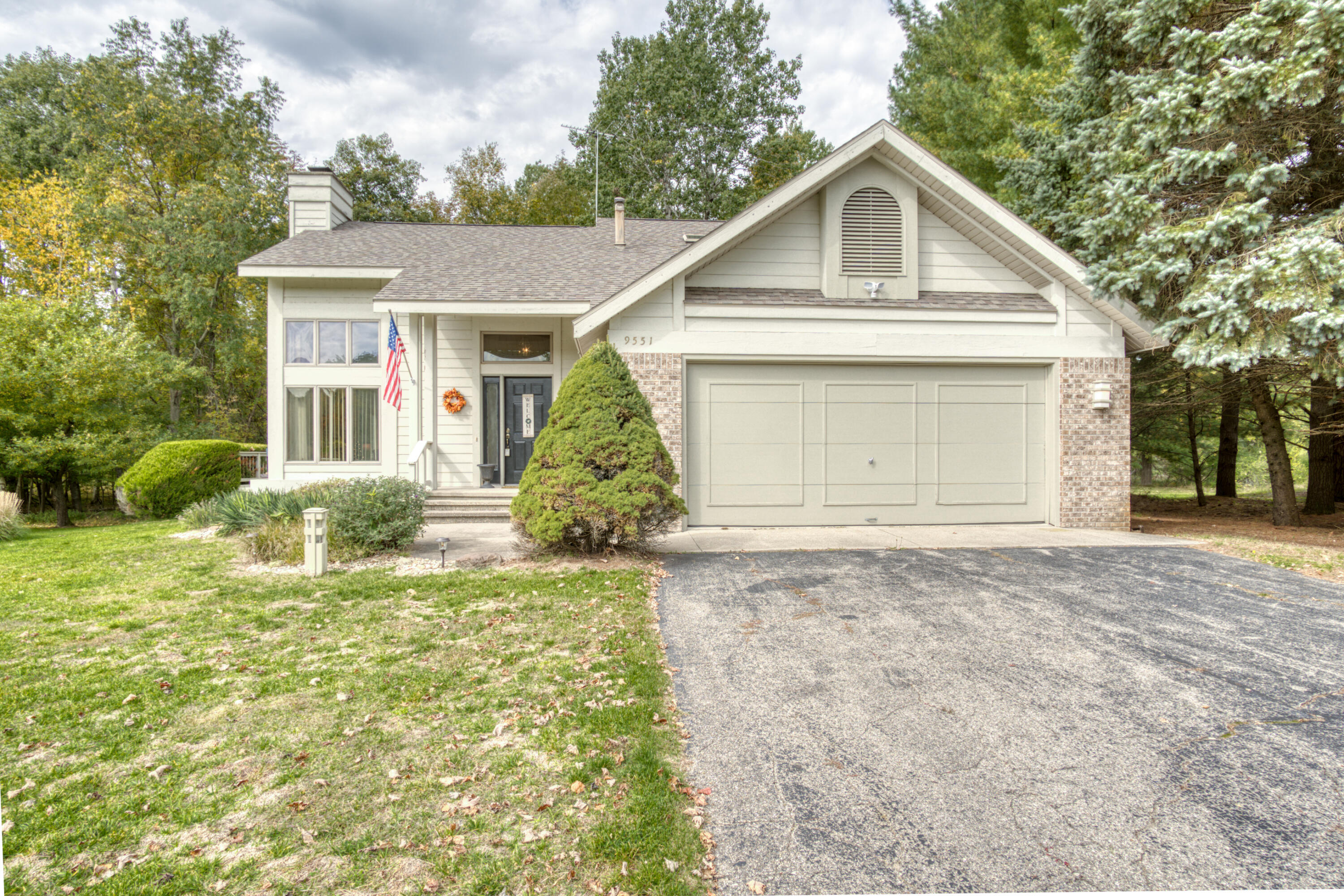 Property Photo: 9551 Clubhouse Drive W MI 49346