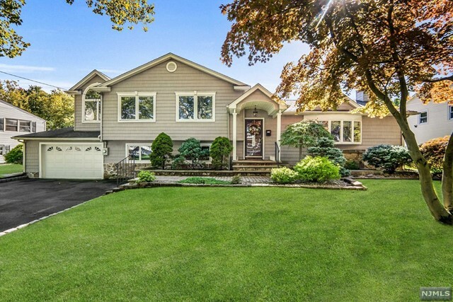 Property Photo: 326 Ellen Place NJ 07652