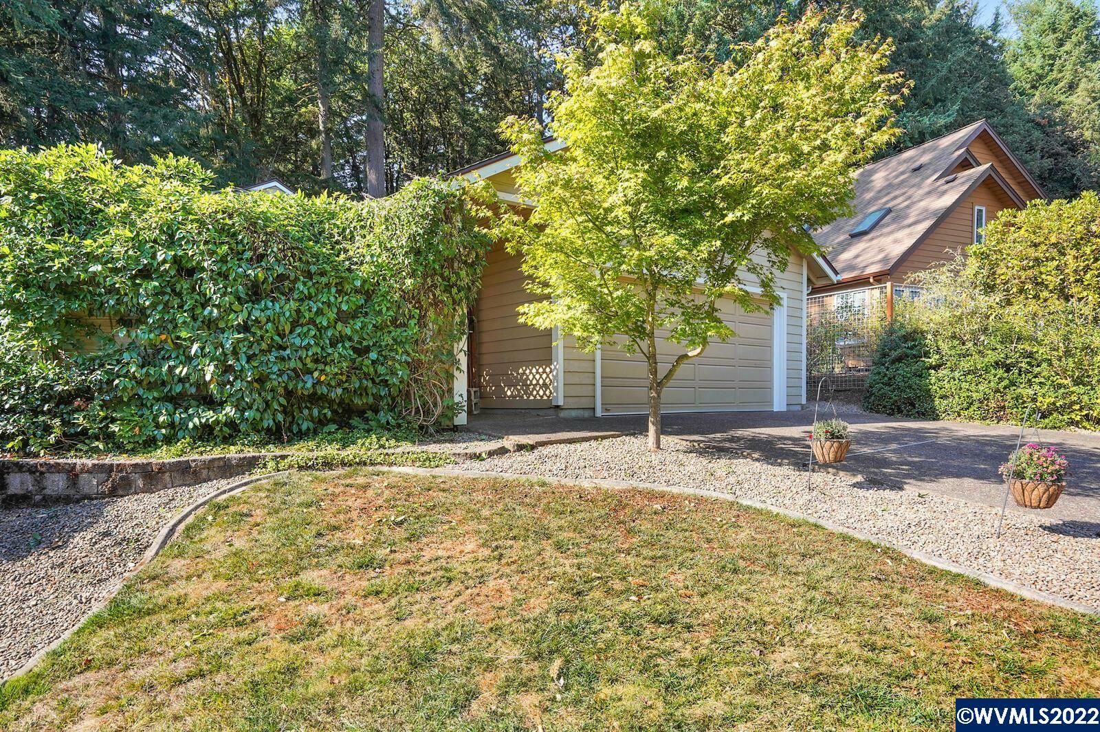 Property Photo:  2855 NW Rolling Green Dr  OR 97330 