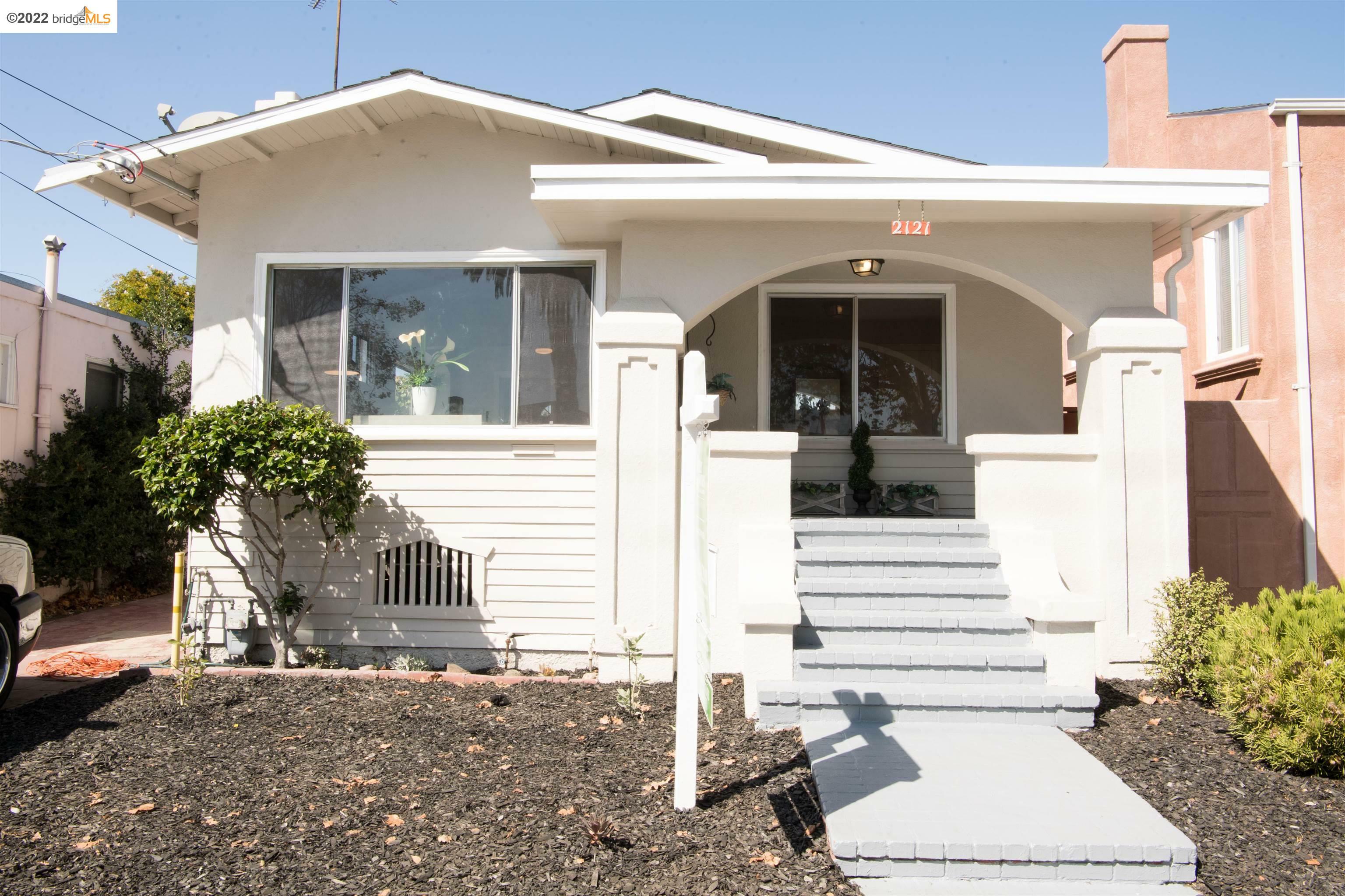 Property Photo:  2121 Havenscourt Blvd  CA 94621 