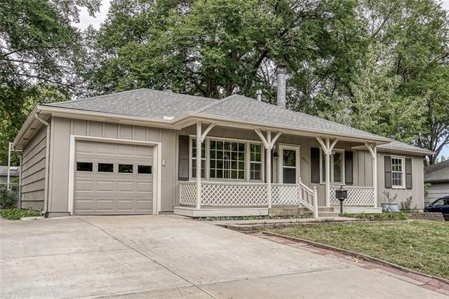 Property Photo: 10520 Westbrooke Drive KS 66214